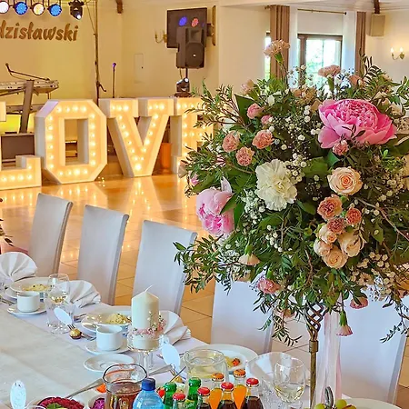 Gosciniec Wodzislawski ゲストハウス 3*