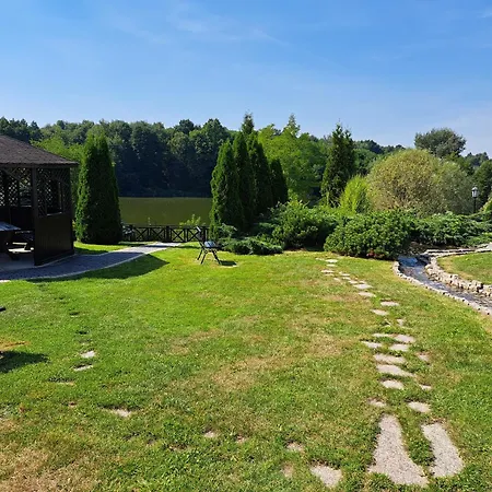 ゲストハウス Gosciniec Wodzislawski